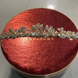 Tiara vintage by Ellen Henderson Ellen Henderson | Accessories | Ellen Henderson Tiara | Poshmark main image 2
